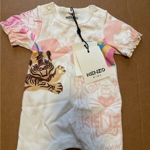 Adorable Baby Onesie in Cream and Pink